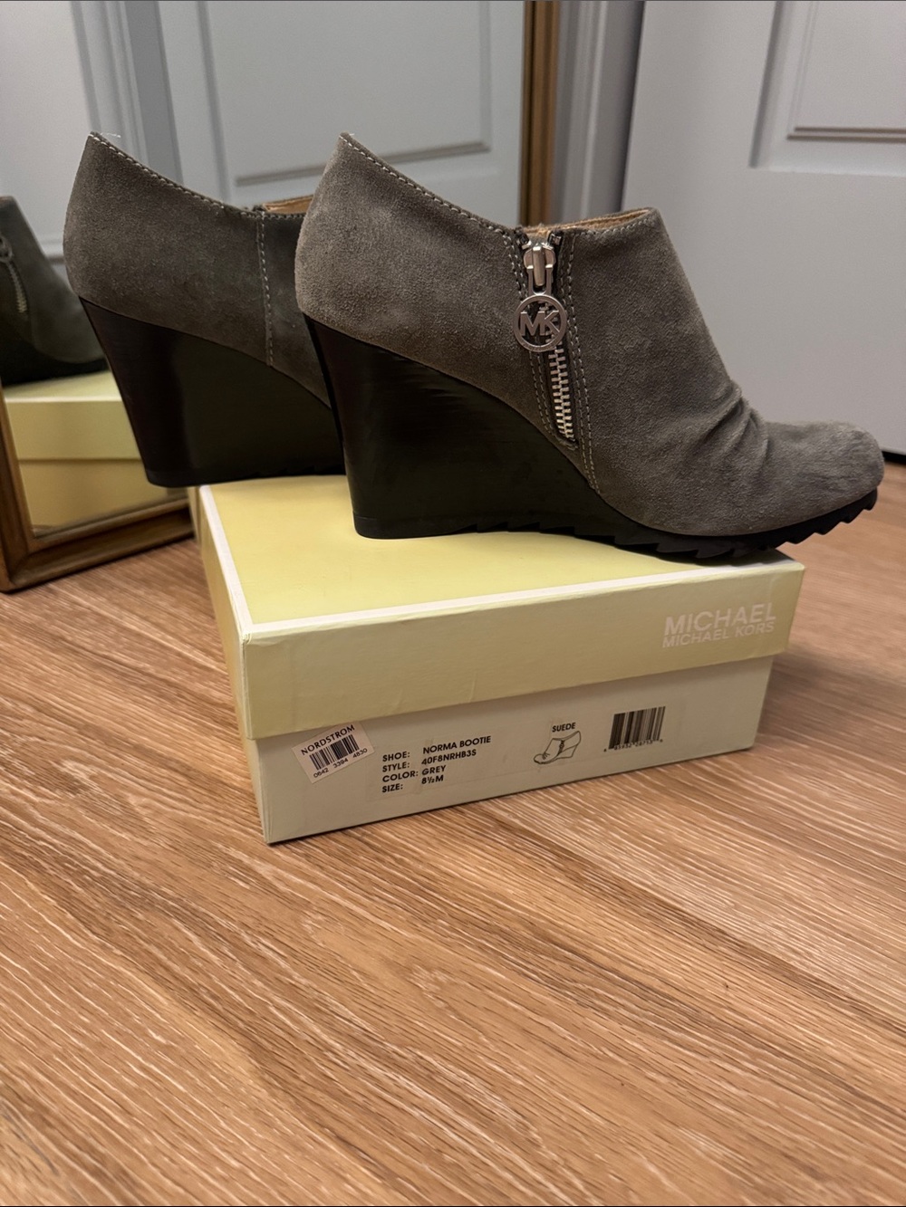 Michael Kors Grey Suede Norma Ankle Zipper Bootie Women’s Size 8.5 In Box EUC!